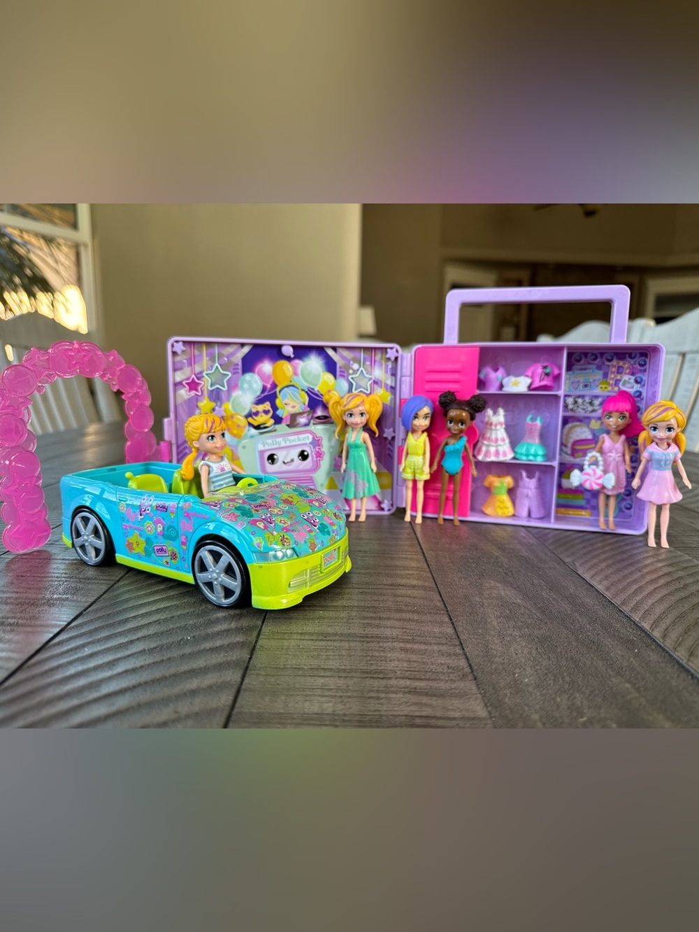 Mattel - Polly Pocket Convertible Car + Disco Dance Fashion Reveal Playset